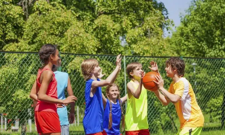 L'importance de l'activité physique pour les enfants pendant les vacances