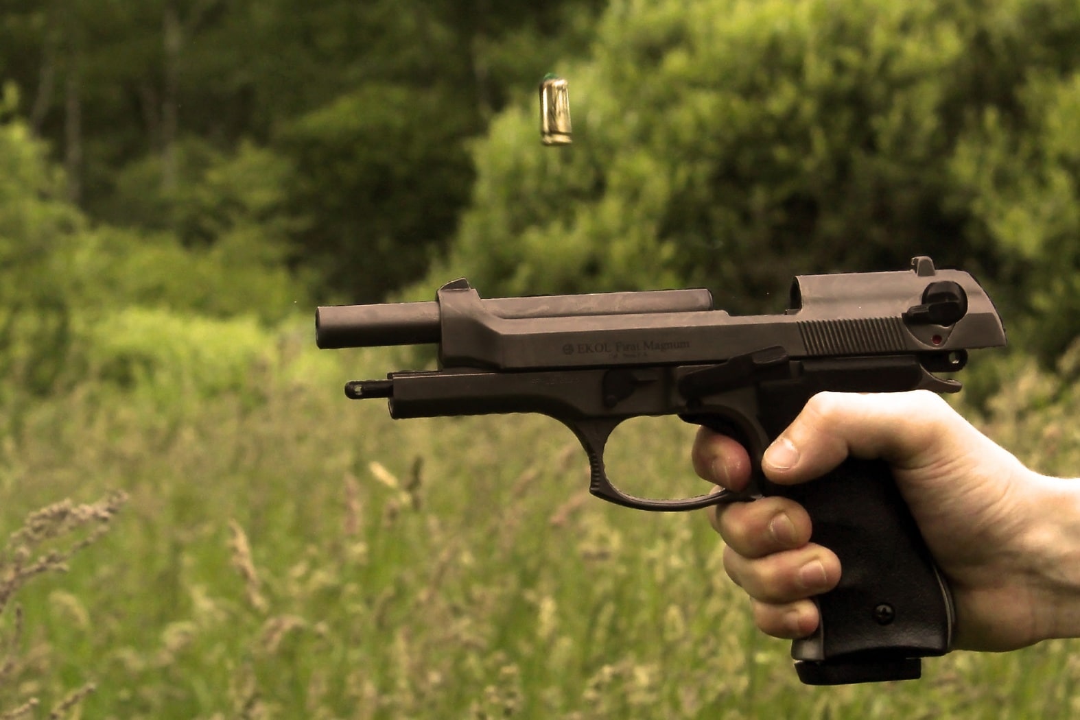 Pistolet à plomb