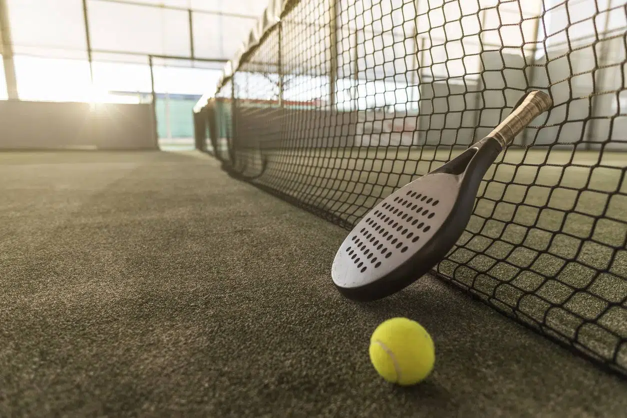 apprendre à jouer au padel