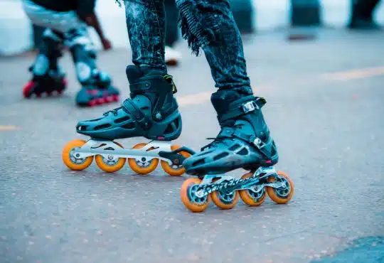 Une paire de rollers