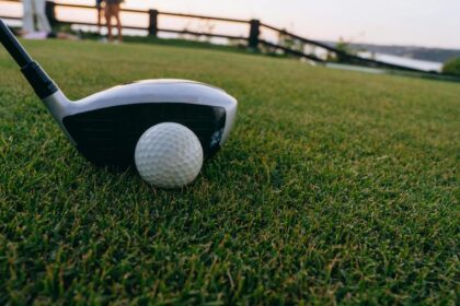un driver de golf